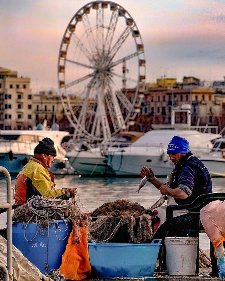 Attico Con Terrazza A Bari Leilighet Eksteriør bilde