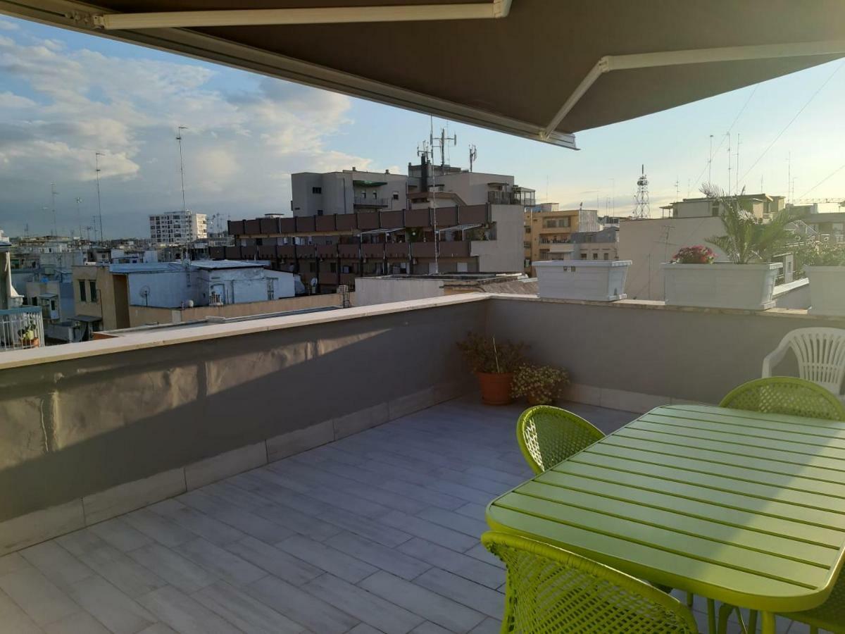 Attico Con Terrazza A Bari Leilighet Eksteriør bilde